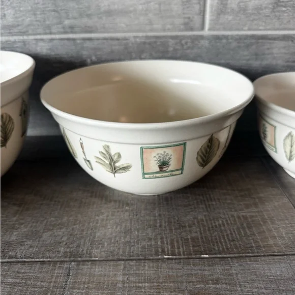 Vintage Pfaltzgraff Naturewood nesting bowl 9.5X5” / 8X4” / 6.75X3.5” set of 3